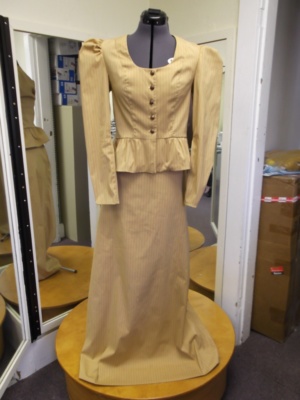Brown Period Suit-Wm Pd Su 6350-AoGG'12-Bust 36