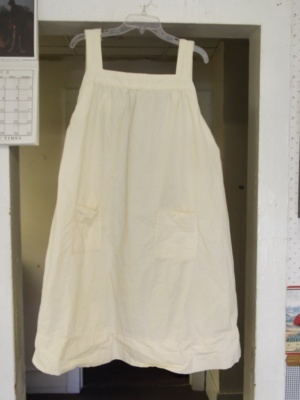 Cream Pinafore-Wm Pn 8405-AoGG'12-Chest 38