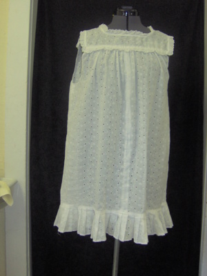 White Pinafore-Wm Pn 8701-Chest 44