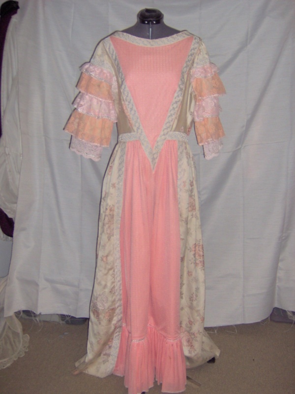 Peach Ivory Pink Silver Renaissance Dress-Wm Rn Dr 7500-Chest 40