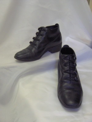 Black Shoe-Wm SH BTS 1861-Size  6