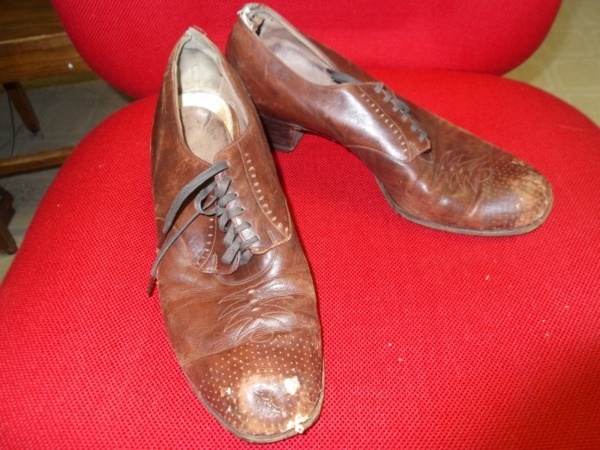 brown Shoe-Wm Sh HH 6563-Size  10-11?