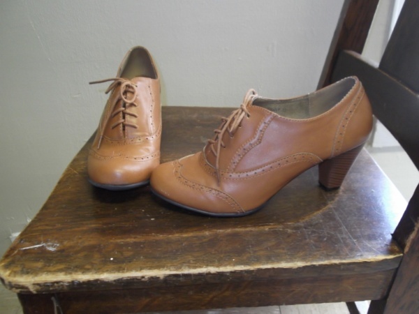 brown  Shoe-Wm SH HH 6564-Size  10
