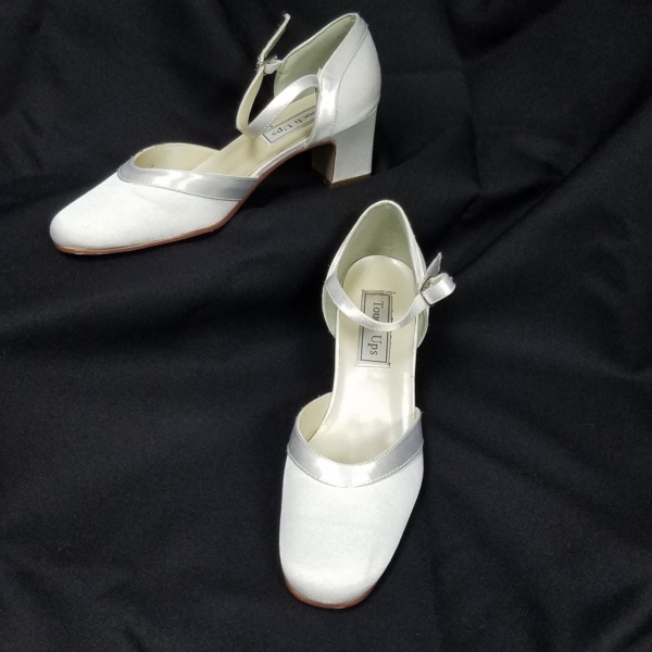 white Shoe-Wm Sh HH 8502-Size  6