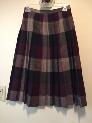 Purple Skirt-Wm Sk 9075-Waist 26