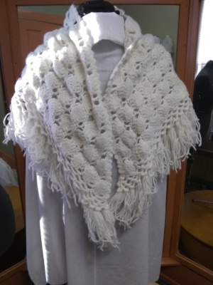 White Shawl-Wm Swl 8015-Chest 32