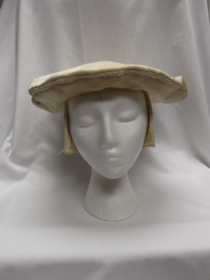 White Medieval Hats-MN ME HT 8008-Size 22