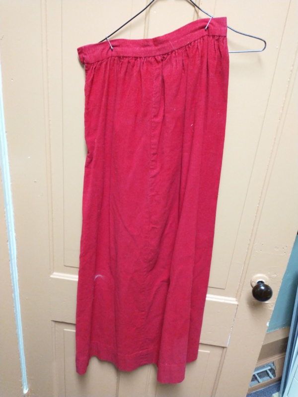 Red Modern Skirt-Wm Sk 7012-Waist 28