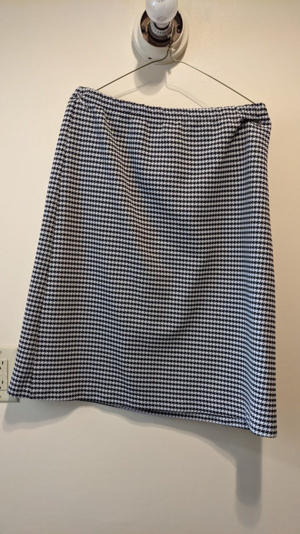 Black white Women's Suit-Wm Su 1425-Chest 39 - Image 3