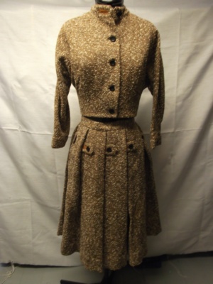 Brown Women's Suit-Wm Su 6550-Chest 40