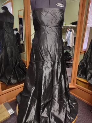silver grey  Modern formals-Wm Frml 2200-Chest 34