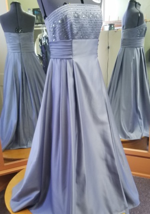 silver  Modern formals-Wm Frml 2300-Chest 36