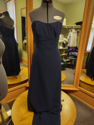 dark blue Modern formals-Wm Frml 4102-Chest 33