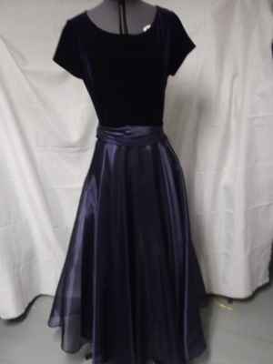 blue Modern formals-Wm Frml 4402-Chest 38