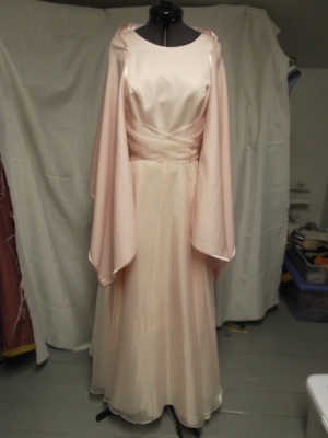 pink Modern formals-Wm Frml 7304-Chest 36