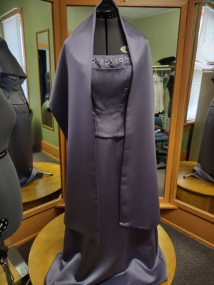 purple Modern formals-Wm Frml 9204-Chest 34