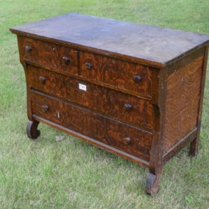 Dresser