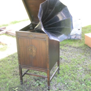 Victrola chest