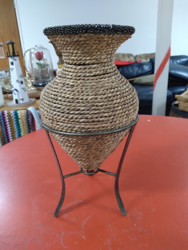 Basket on stand