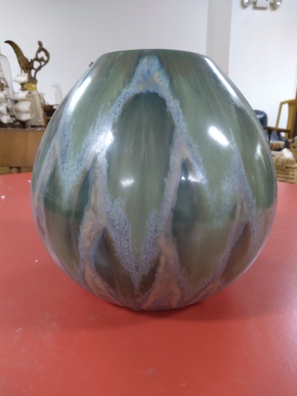 Vases - Image 2