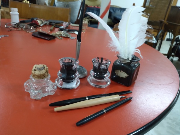 Pens and Inkwells - Image 2
