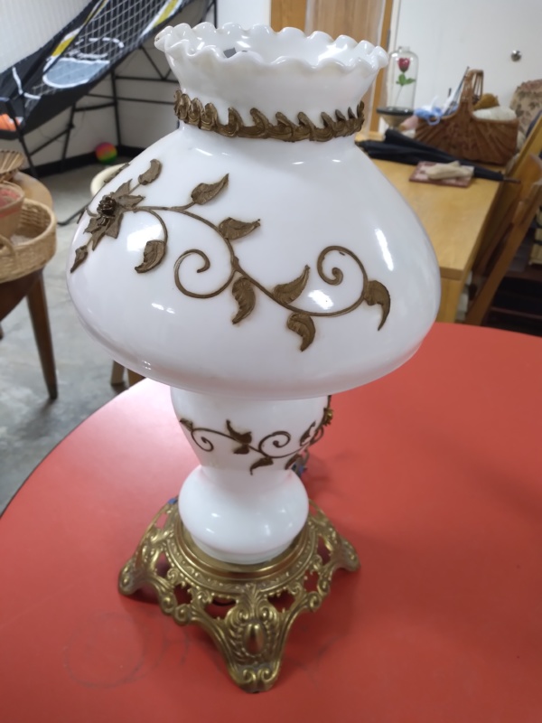 Table lamp