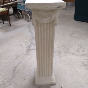 Decorative Pillar (waist-height)