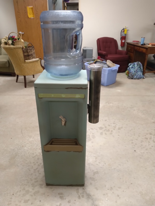 Water cooler (prop only)