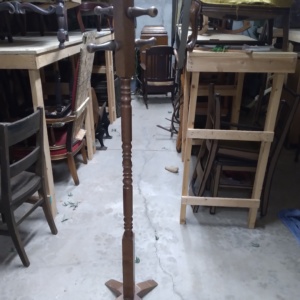 Hat stand