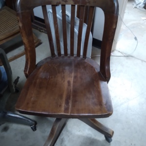Swivel chair