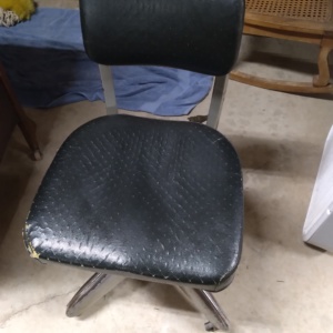 Swivel chair