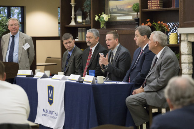 Jim Leef Moderates Panel of 5 at Business Breakfast