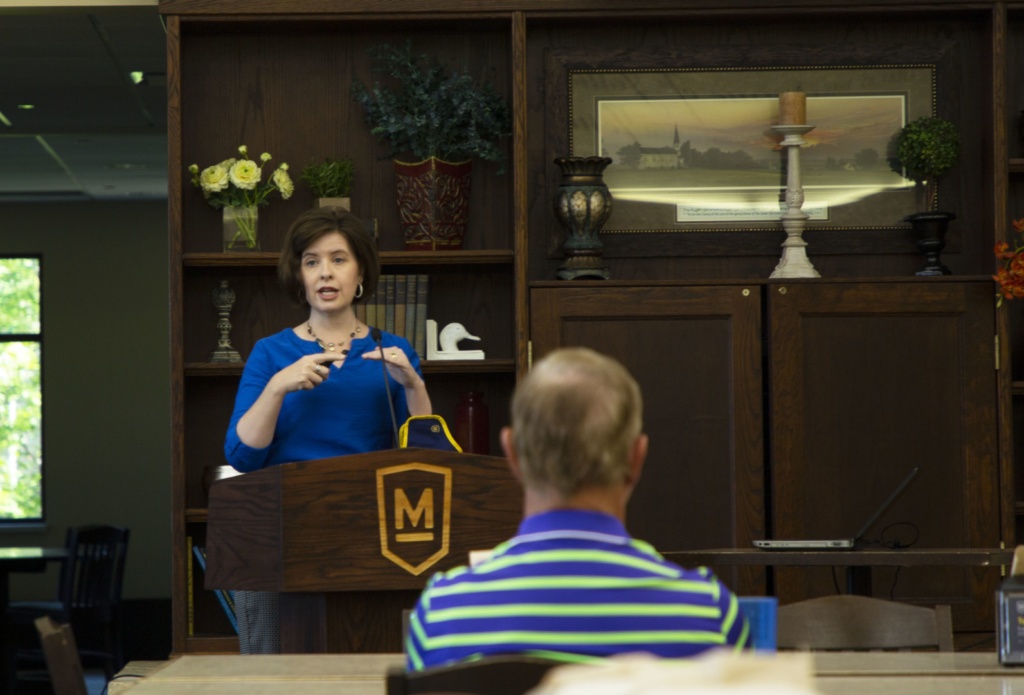 Assistant VP Dana Davis presents Maranatha Online