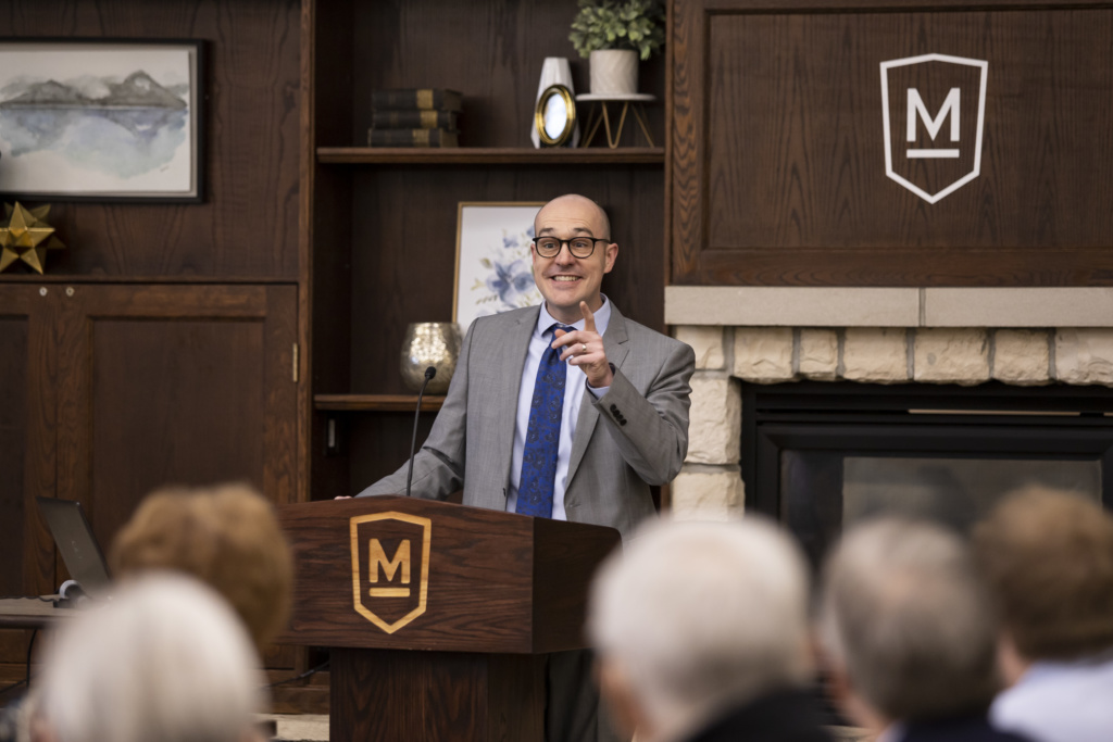 Keddington presents at breakfast