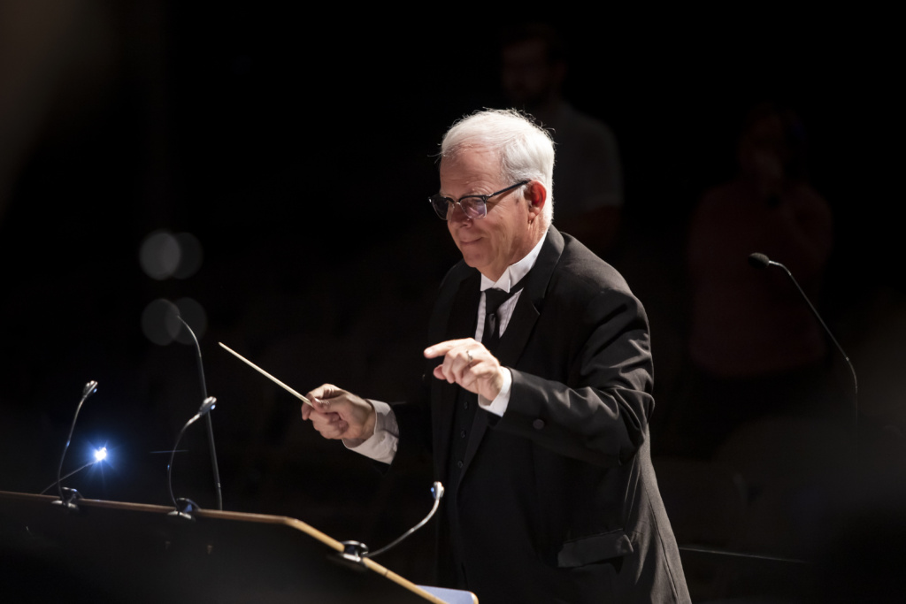 David Ledgerwood conducting the 2022 Fall Festival program