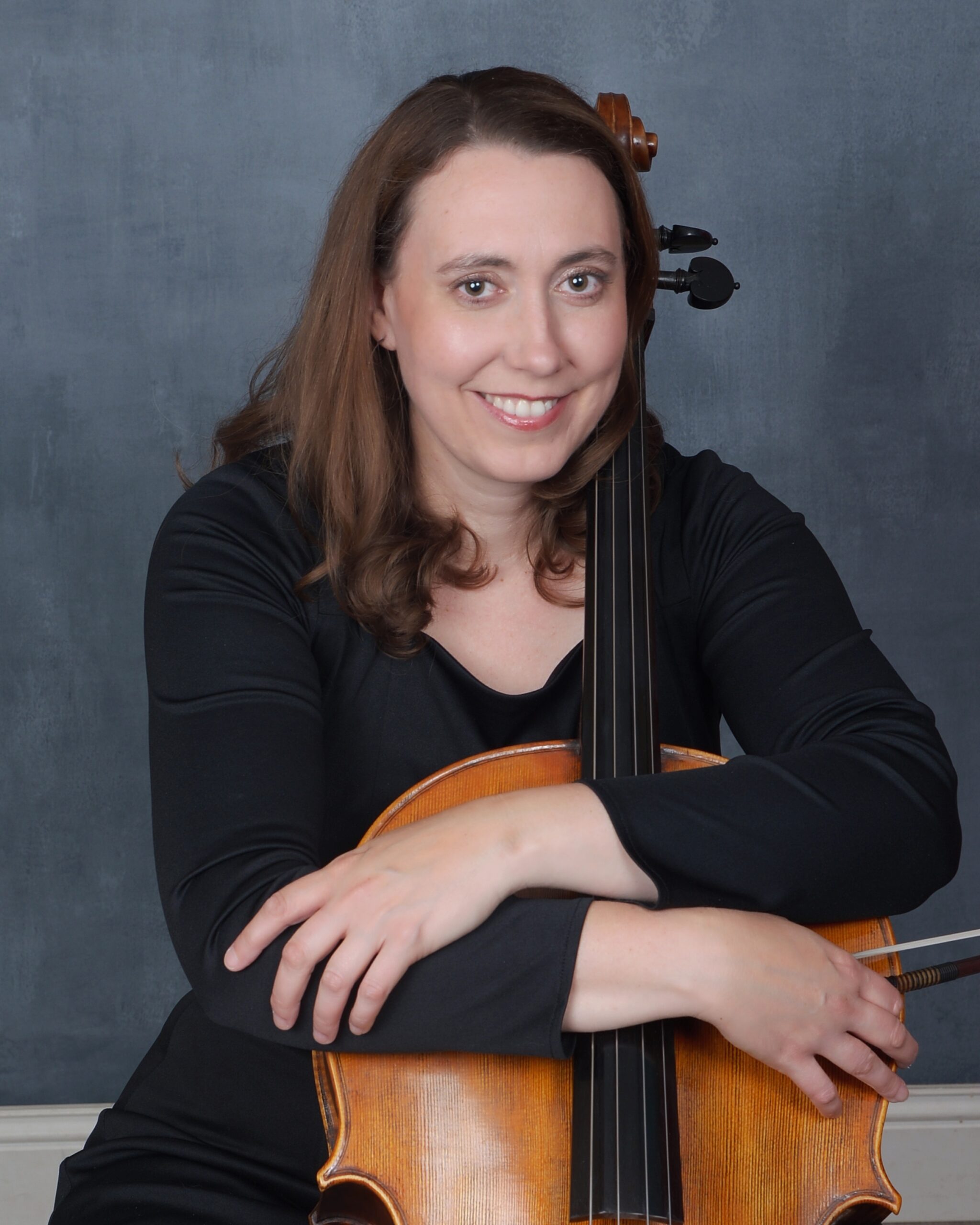 Photo - Wendy_Enters_Cello_Headshot